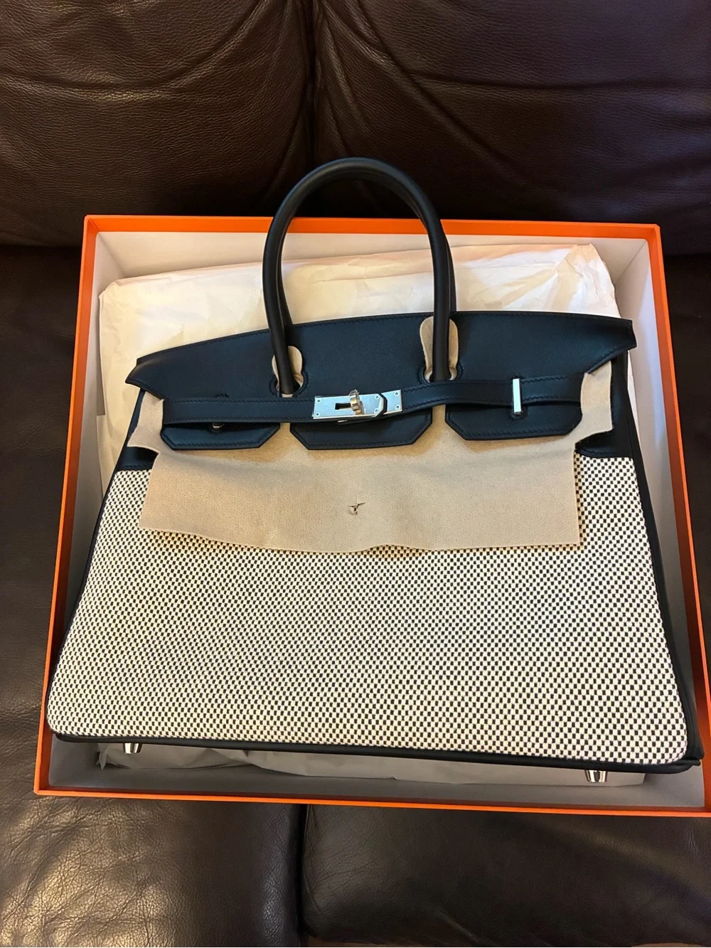 N/A elegant tote